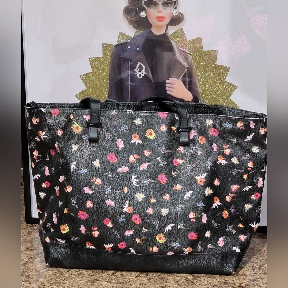 Rebecca Minkoff Cherish Black Floral Coated Canvas Large Shoulder Bag Tote Purse - Picture 2 of 16